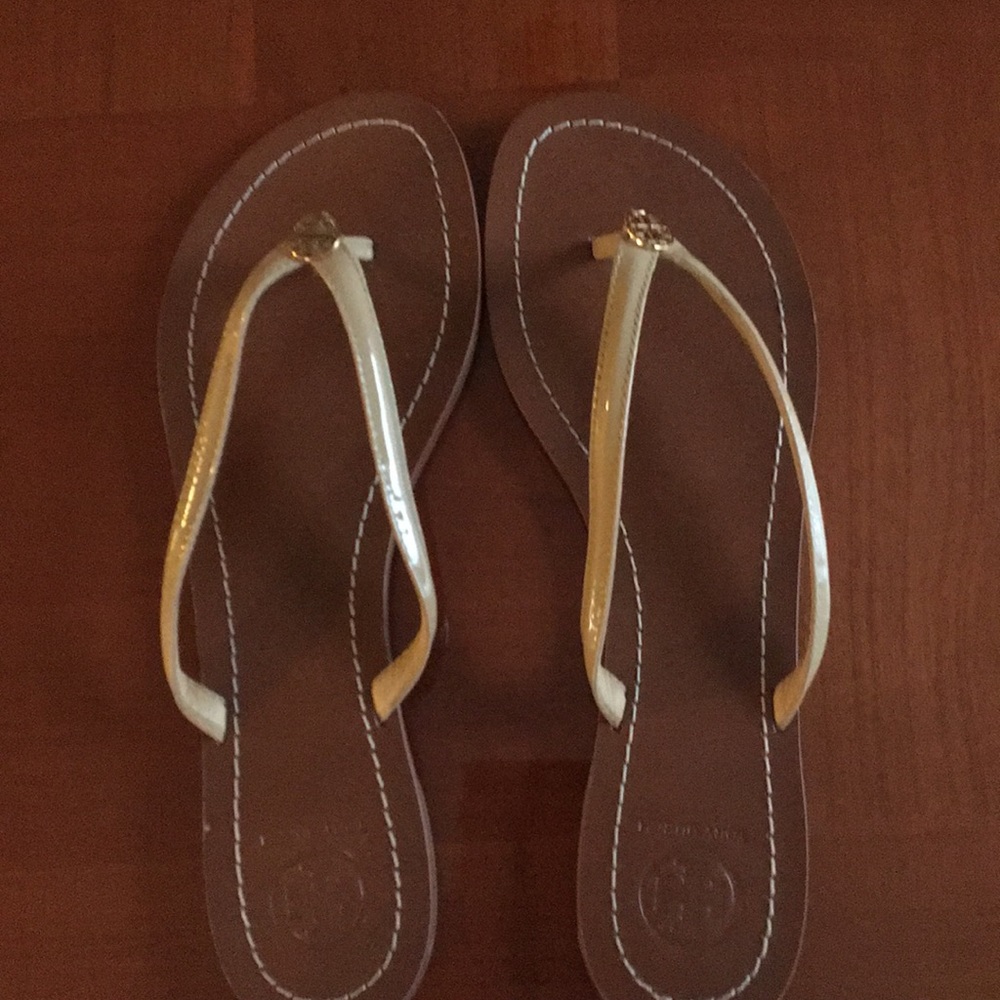 Tory burch patent flip flops